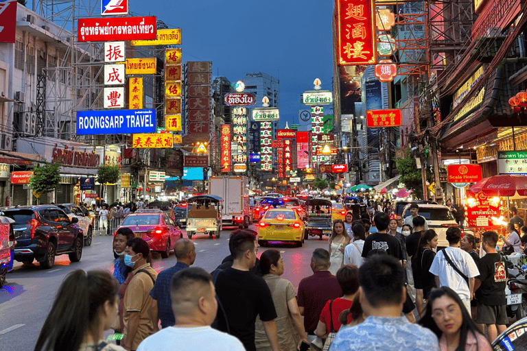 Bangkok: Yaowarat Street Food Walking Tour at Night