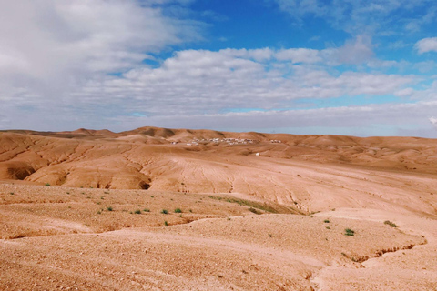 Cena magica nel deserto di Agafay e esperienza al tramonto