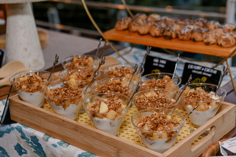 Rio: Sugarloaf Mountain Sunrise with Breakfast & Transfer