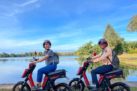 De Siem Reap: Angkor Wat Sunrise and Temples E-Bike Tour