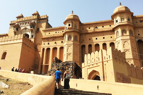 Jaipur: całodniowa wycieczka z przewodnikiem po mieście ze wszystkimi najważniejszymi atrakcjamiPrywatna całodniowa wycieczka krajoznawcza po Jaipur