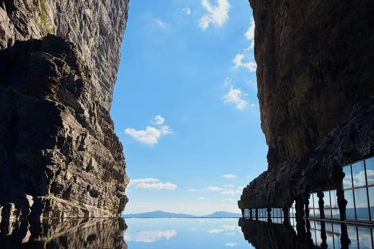 Zhangjiajie: Tianmen Mountain Ticket & Wingsuit Tips Zhangjiajie: Tianmen Mountain (Line B)