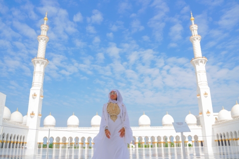 Vanuit Abu Dhabi: moskee, Qasr Al Watan & Etihad TowersGedeelde tour in het Engels