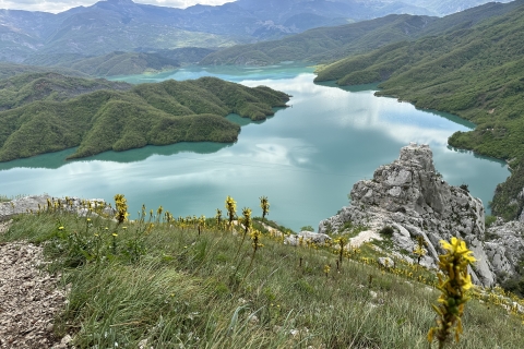 Au départ de Durres : randonnée vers le mont Gamti avec vue sur le lac Bovilla
