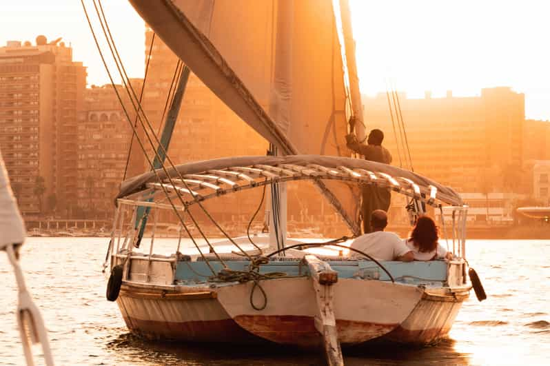 Il Cairo Gita In Barca A Vela Privata In Feluca Al Tramonto Sul Fiume