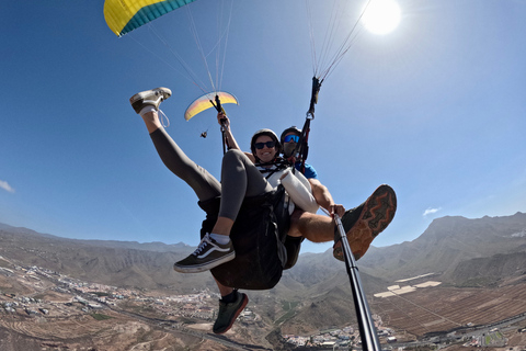Costa Adaje: Paragliding from 1100m - Incredible landscape!