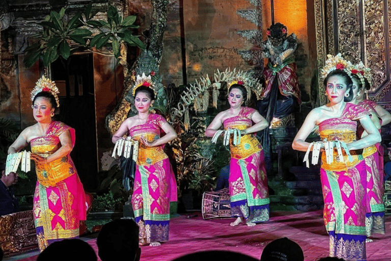 Ubud: mercato dell&#039;arte, tour delle cascate e del tempio con danza LegongTour privato con danza Legong opzionale