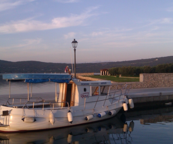 Punat-Gita privata in barca nella natura intatta dell'isola di Krk
