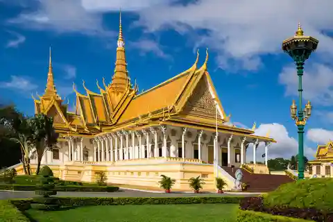 Excursão privada de dia inteiro a Phnom Penh (início da excursão em Siem Reap)