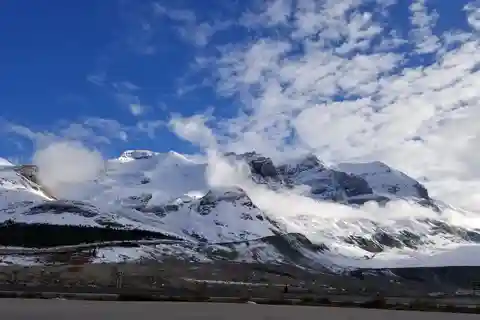 From Calgary/Banff: Columbia Icefield Glacier Full-Day Trip