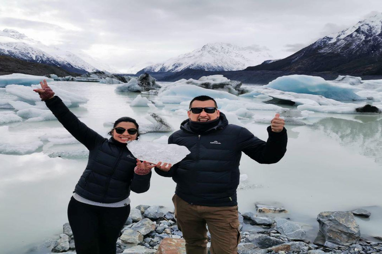 Christchurch: Mt Cook & Lake Tekapo Small Group Day Tour