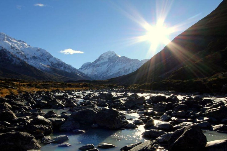 Christchurch: Mt Cook & Lake Tekapo Small Group Day Tour