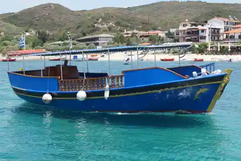 Ammouliani Drenia, cruising and visiting the islands