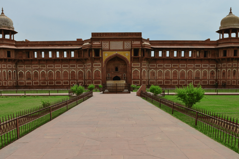 Agra: Ganztägige Agra Taj Mahal und Agra Fort geführte Tour