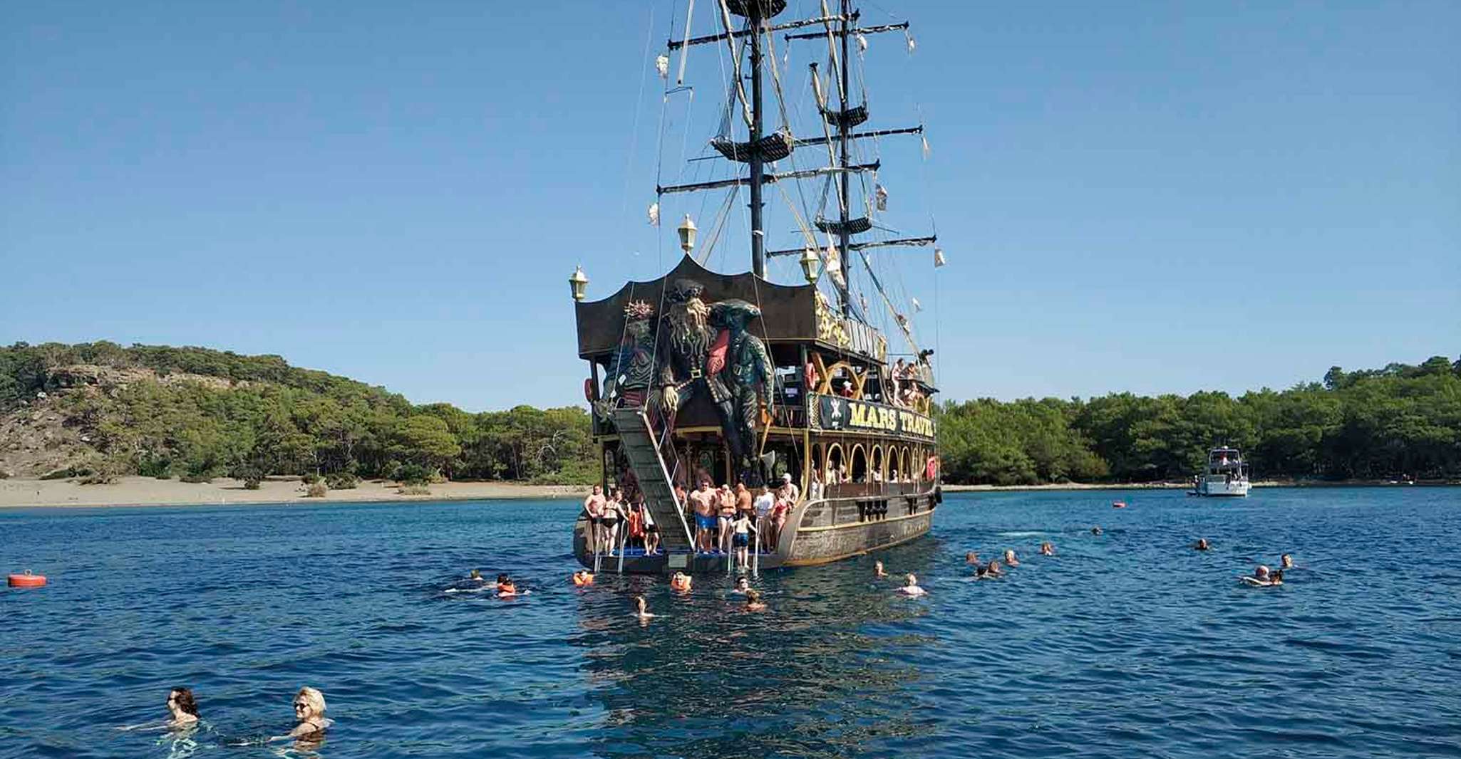 Alanya, Pirate Boat Trip with Meal, Drinks and Pickup Option - Housity