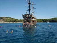 ALANYA, voyage en bateau pirate avec repas, boissons et option de ramassage - Housity