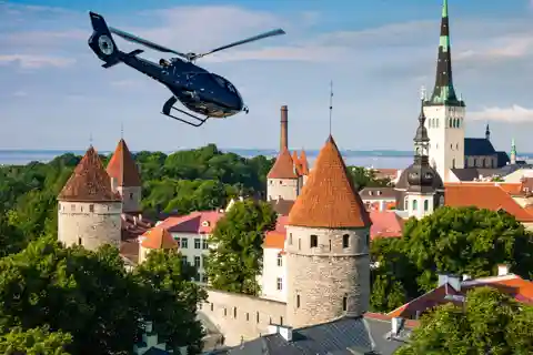 Z Helsinek: Jednodniowa wycieczka helikopterem do Tallina