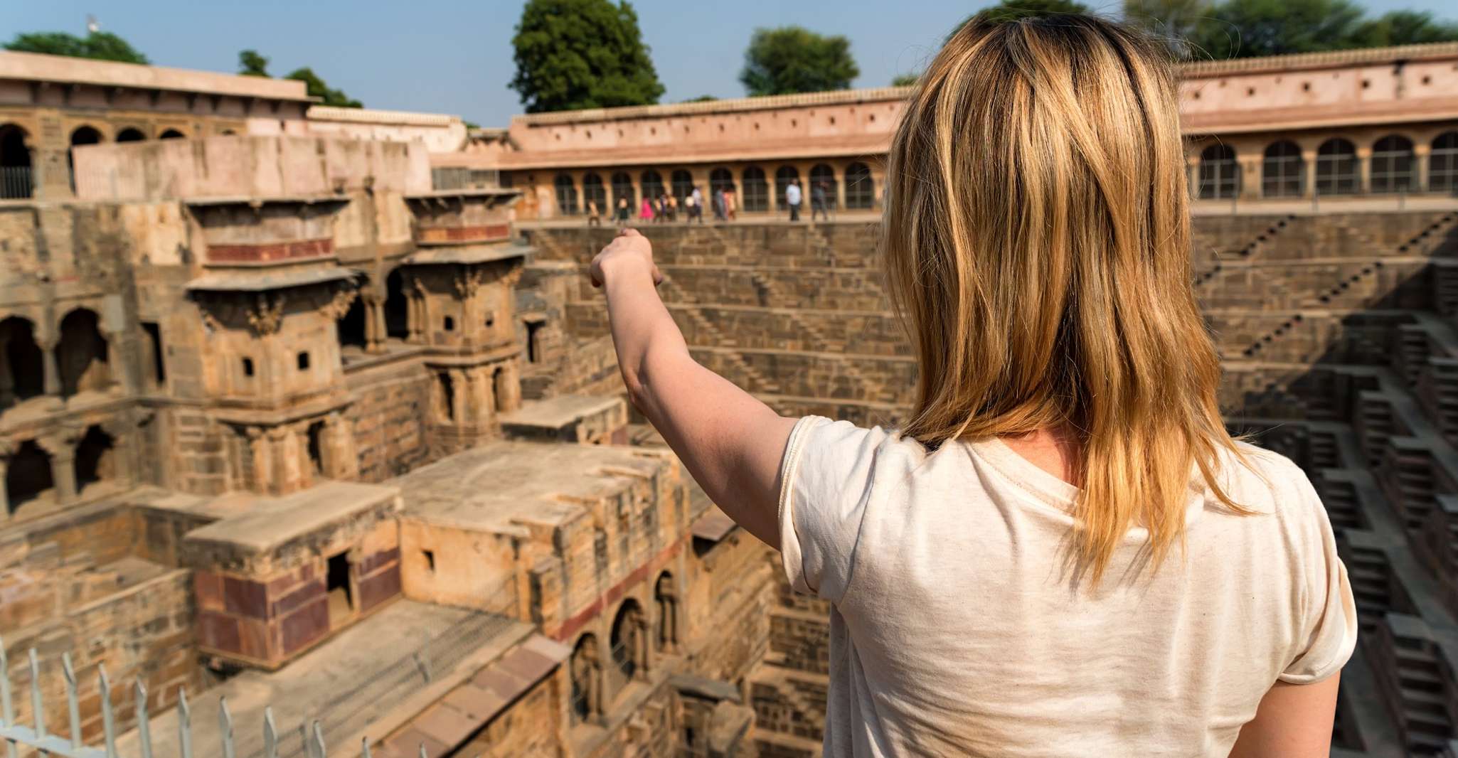 Visit Chand Baori, Fatehpur Sikri With Agra Drop From Bundi - Housity