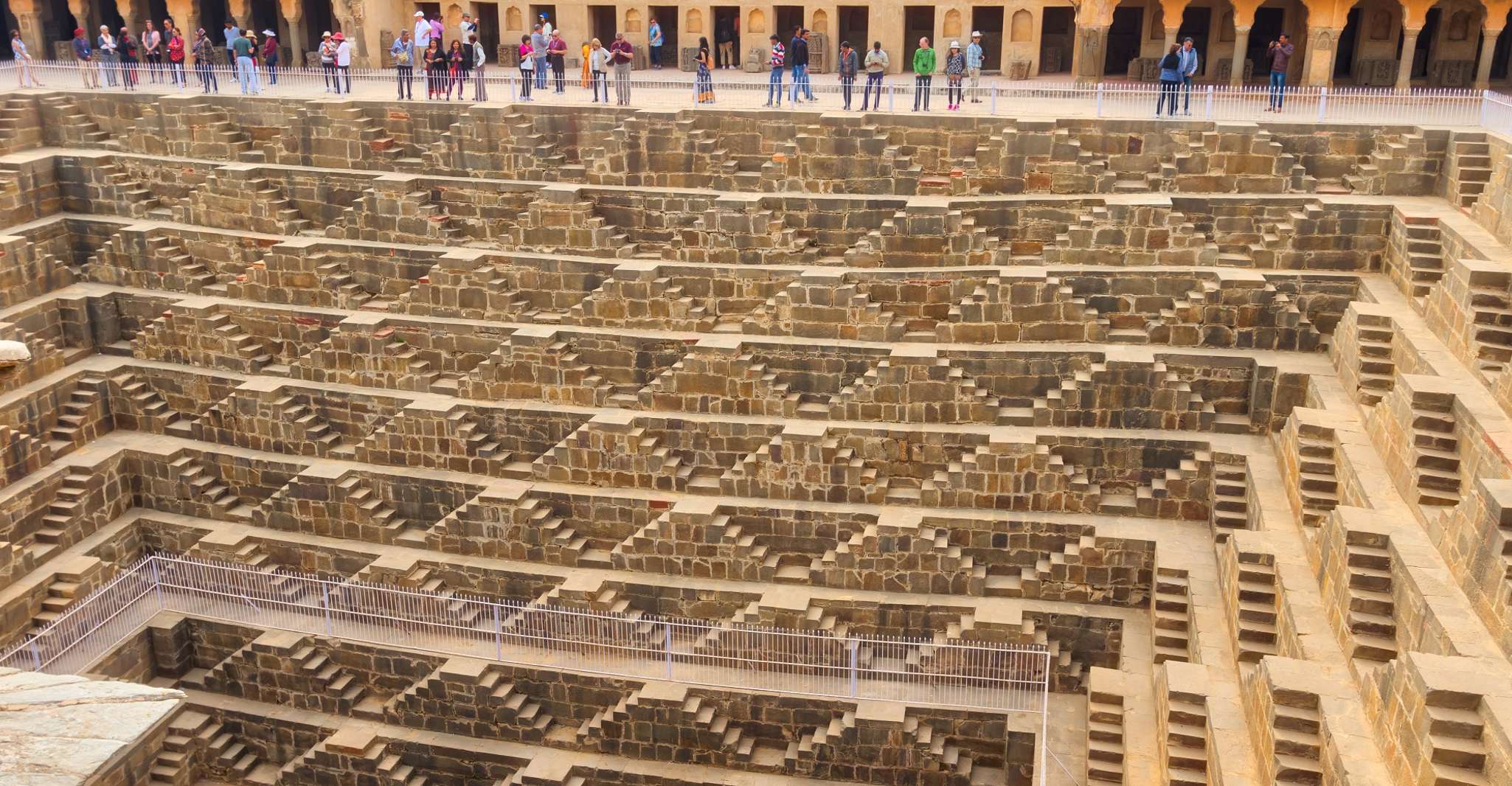 Visit Chand Baori, Fatehpur Sikri With Agra Drop From Bundi - Housity