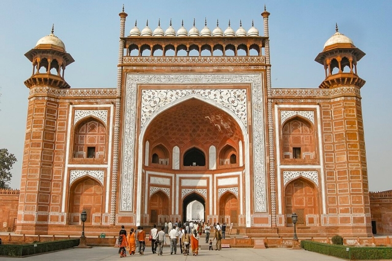 Neu Delhi: Taj Mahal, Agra Fort, Baby Taj Tour mit TransferOption 1: Taj Mahal, Agra nur mit Reiseführer von Agra aus