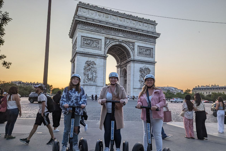 Tour nocturno en Segway por París de 1,5 horas