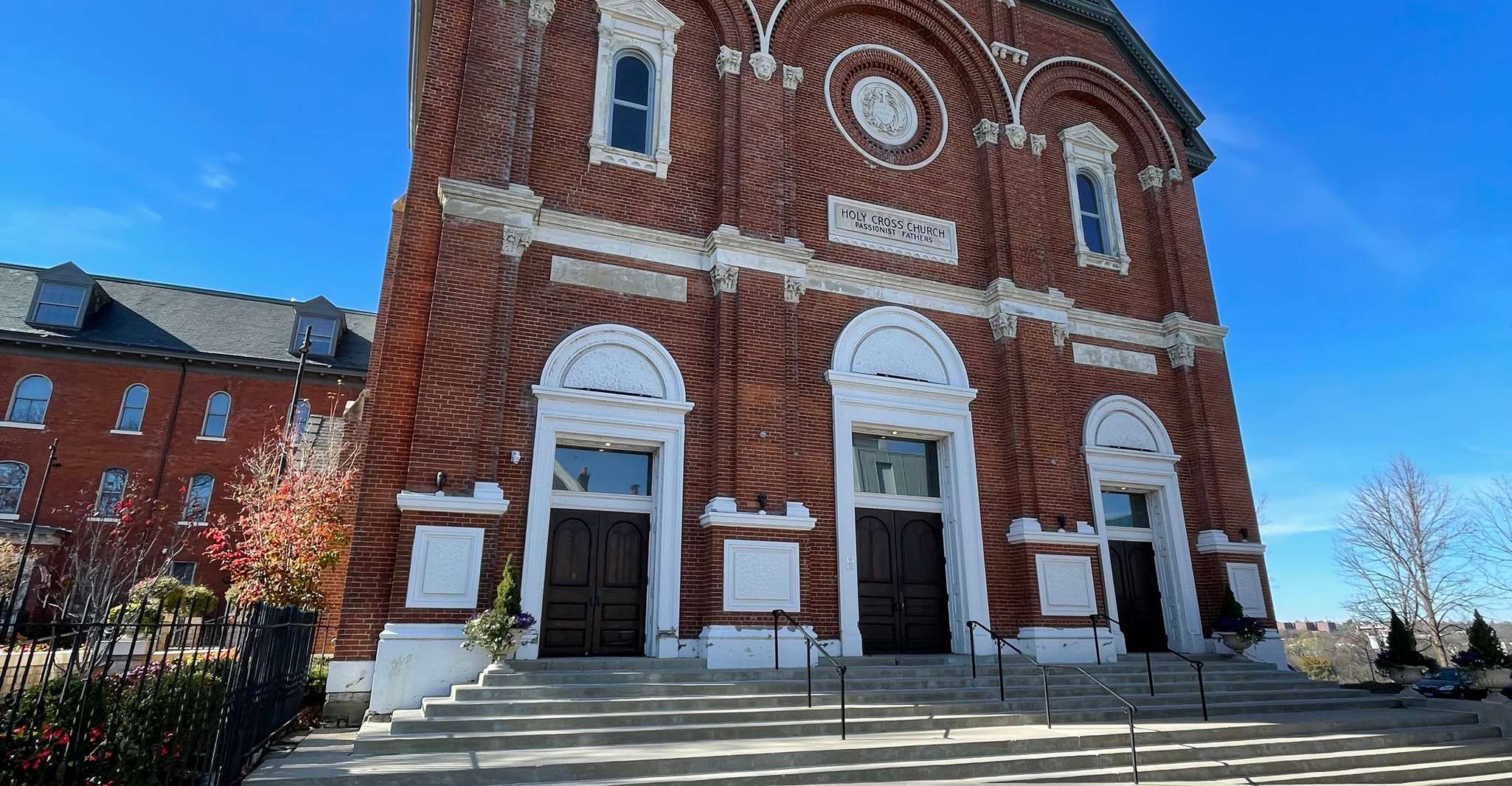Mt Adams Historic, Cincinnati, App/GPS Audio Walking Tour - Housity