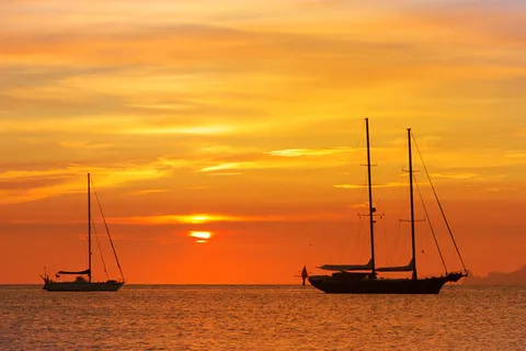 San Antonio: Cala Salada & Cala Gracio Sunset Boat Trip.