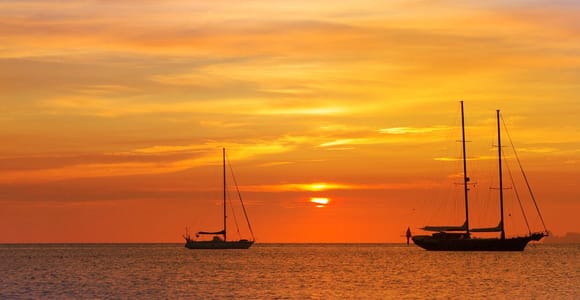 San Antonio: Cala Salada & Cala Gracio Sunset Boat Trip