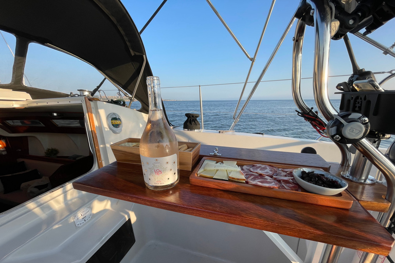 Porto: Charming Sailboat Cruise Sunset