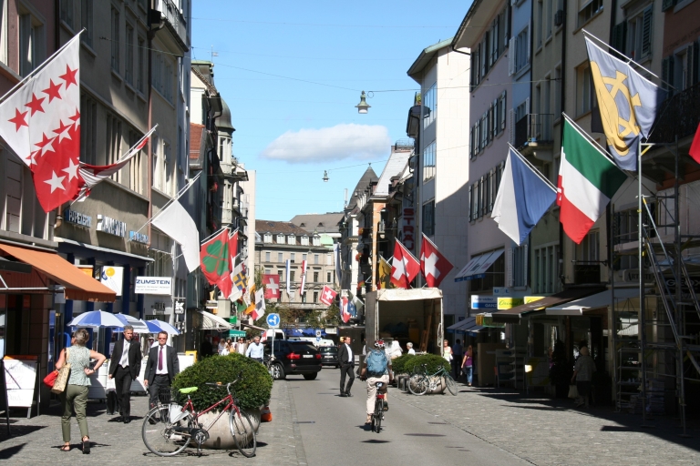 Zurich : Visite à pied privée avec un guide localCircuit de 4 heures