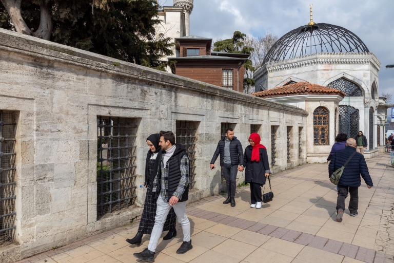 Istanbul: Besuch des Maiden Tower, Istanbul Europa & Asien TourPrivate Tour mit italienischem Reiseleiter