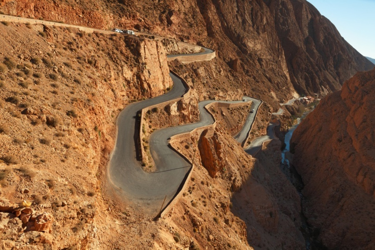 Excursão combinada: excursão de 5 dias ao Monte Toubkal e ao SaaraExcursão combinada: caminhada nas montanhas do Atlas e deserto do Saara 5 dias