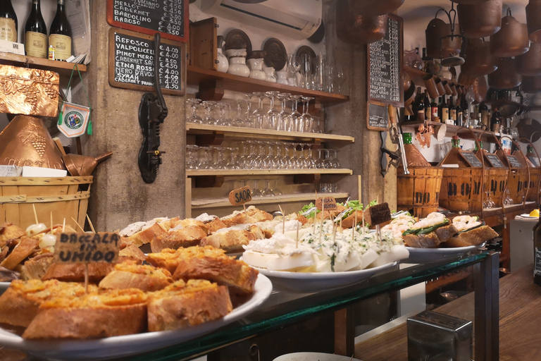 Venise de nuit : Visite guidée de la cuisine de rue dans le quartier du GhettoVenise : Visite guidée de la cuisine de rue dans le quartier du Ghetto