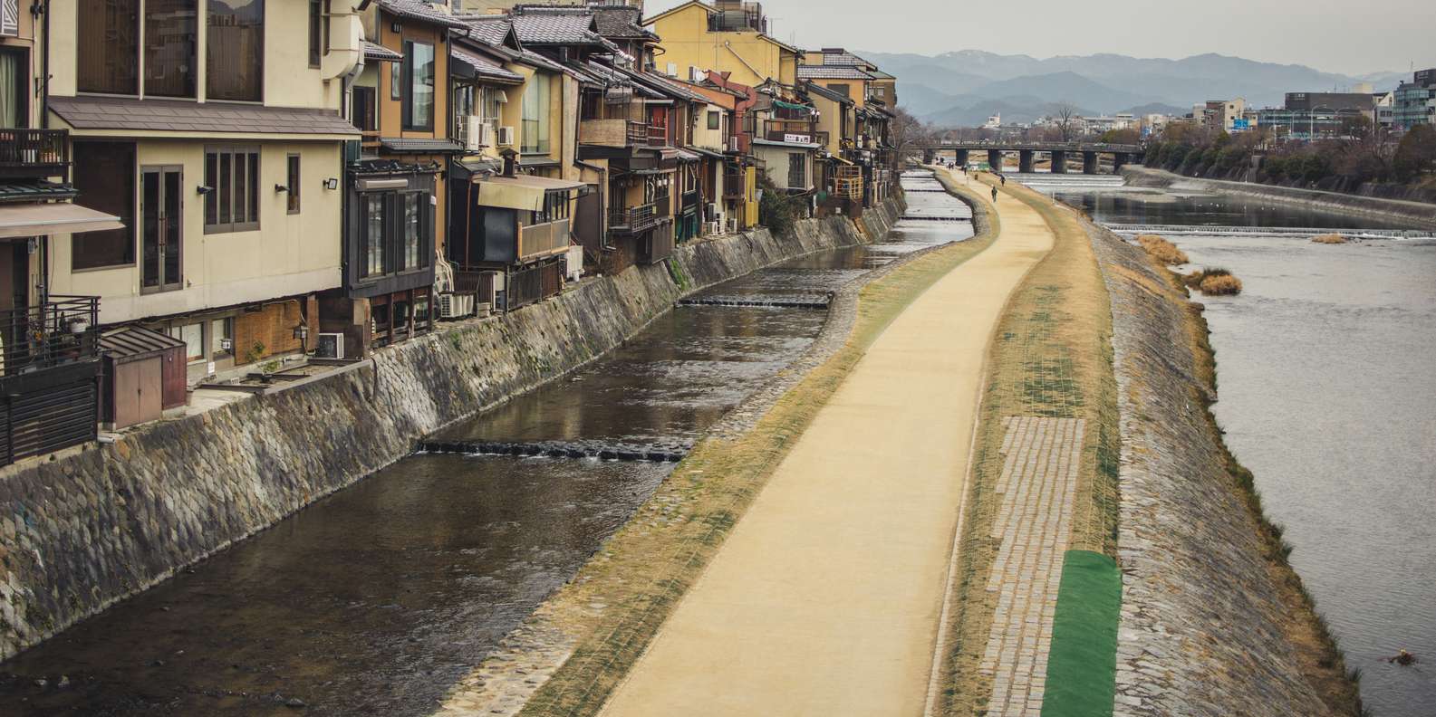 Kyoto Gion Cultural Walk & Geisha Show with Dining Options