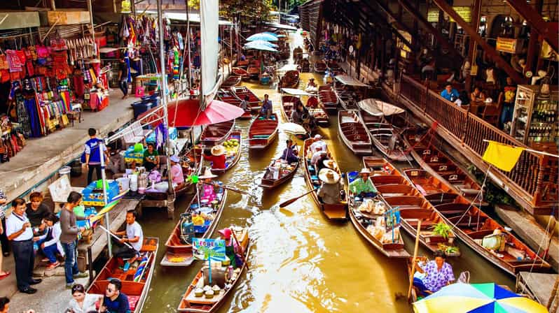 From Bangkok: Railway & Damnoen Saduak Floating Market Tour