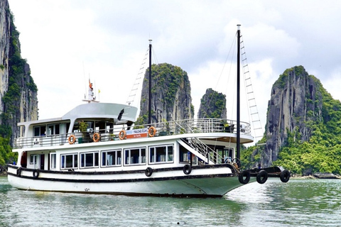 Hanoi: Ein-Tages-Kreuzfahrt durch die Halong-Bucht mit Mittagessen und TransferAb Hanoi: Halong Bucht Deluxe Rundreise auf Kreuzfahrt