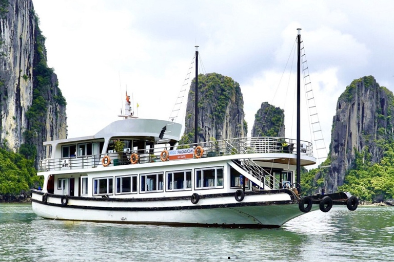 Hanoi: Ein-Tages-Kreuzfahrt durch die Halong-Bucht mit Mittagessen und TransferAb Hanoi: Halong Bucht Deluxe Rundreise auf Kreuzfahrt