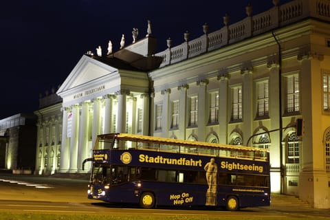 Kassel: City Tour and sightseeing in 12 Languages
