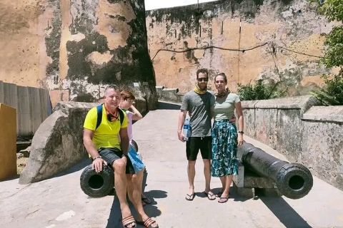 Mombasa: City Heritage Walking Tour mit Tuk Tuk-Fahrt