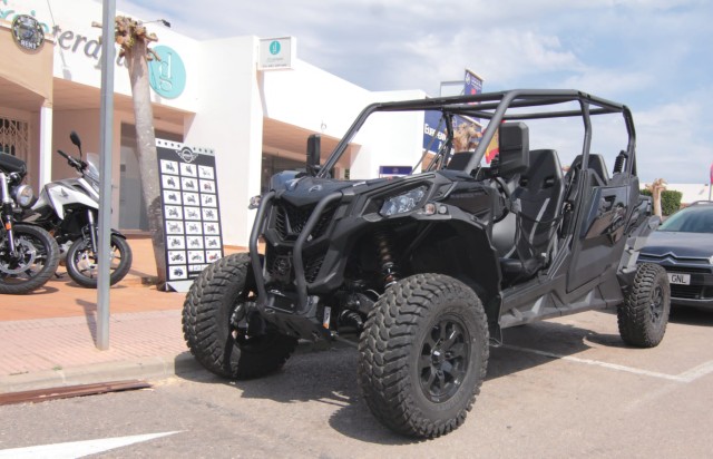 Visit Sierra De Tramuntan On/Offroad Buggy Tour with 2 or 4 seats in Playa de Muro, Mallorca, Spain
