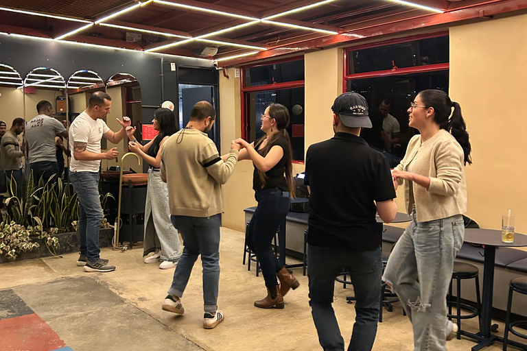 Tejo and Salsa Tour in Bogotá I knit the Embassy