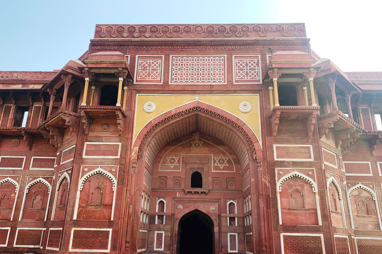 From Delhi : Private Sunrise Tour of Tajmahal