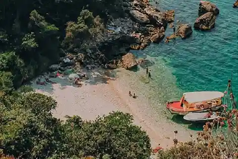 Ulcinj: Crystal Beach & Old Ulcinj Tagestour mit Mittagessen