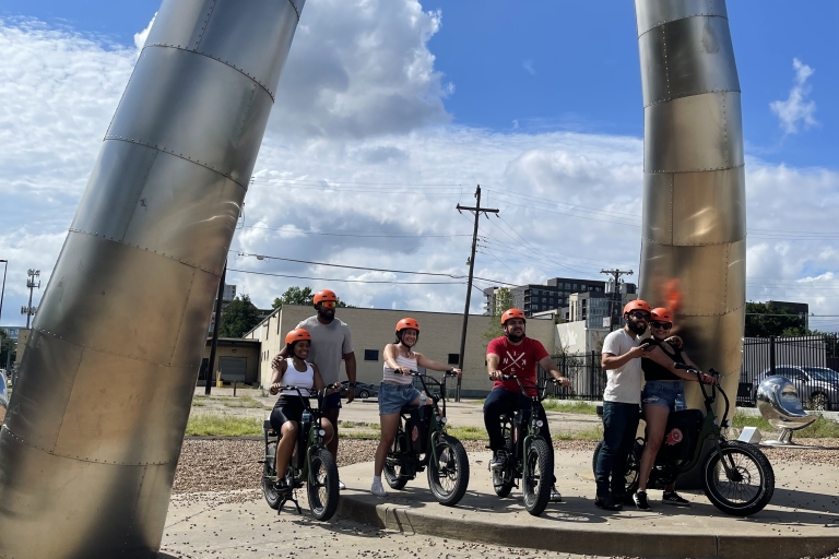 Dallas : Une visite numérique de Dallas en moto avec e-GuideTexan Trails, une visite de Dallas en moto numérique