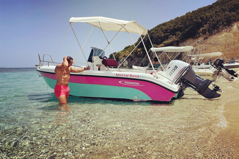 Alquiler de barco sin licencia a la Isla de la Tortuga y las Cuevas de KeriLaganas: 4 horas de alquiler de barco privado, Parque Marino y Cuevas de Keri