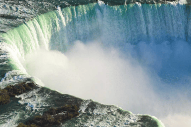 Wodospad Niagara, USA: Malowniczy lot helikopterem nad wodospadamiWodospad Niagara, USA: sceniczny lot helikopterem