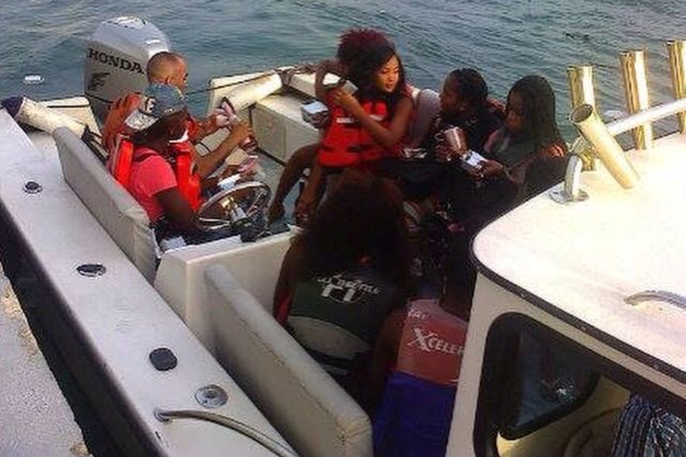 Lagos Island: Weekend Cruise with light refreshment Lagos: Cruise with light refreshment and Jet Ski experience