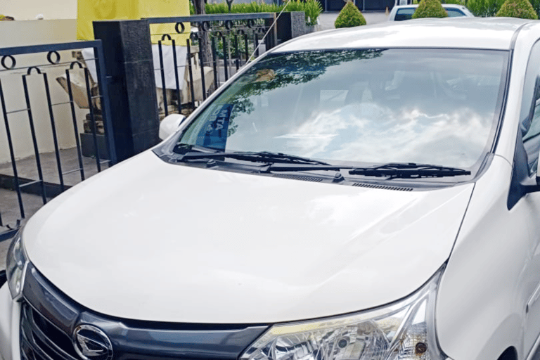 Bali : transfert privé de l'aéroport/du port à Kuta/SeminyakSeminyak, Kerobokan, Batu Belig jusqu'au port de Padangbai