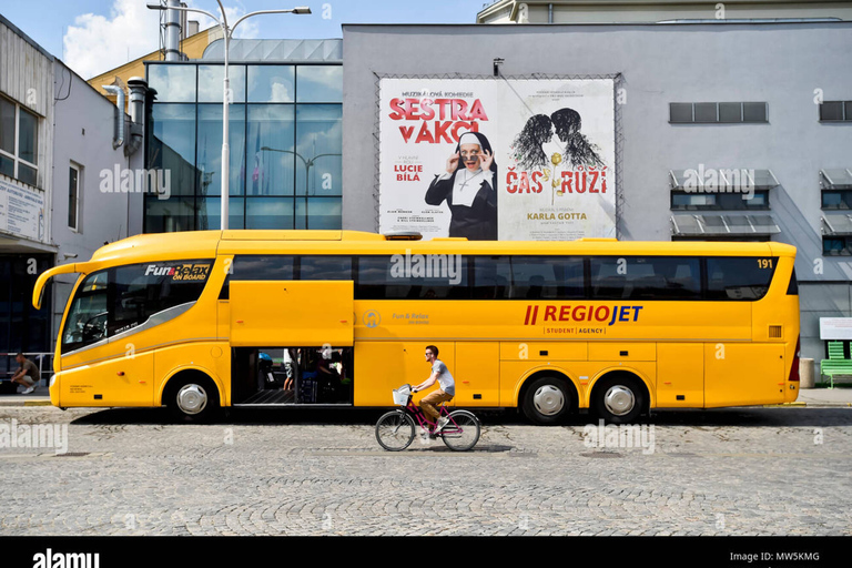 Praga: trasferimento in autobus da/per il centro di BratislavaSingolo da Praga al centro di Bratislava