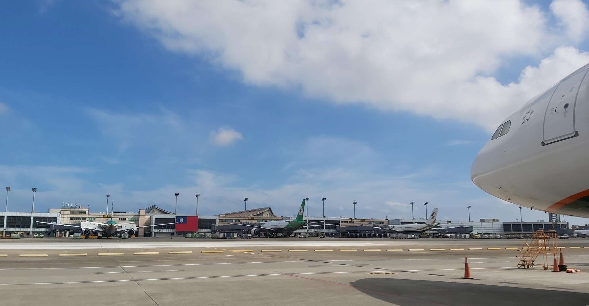 Taipei: Private 7-Hour Layover Tour from TPE Airport